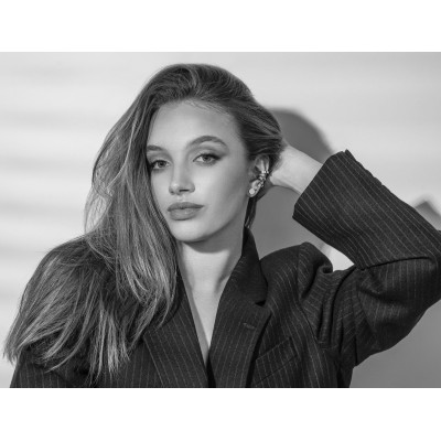 Silver 3 mm stainless steel ball stud earrings with polished shiny finish. 2