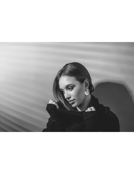 Silver 3.6 mm stainless steel ear cuff with polished shiny finish.