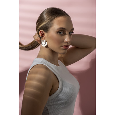 Matte black 5 mm double stainless steel ear cuff with modern matte finish. 2