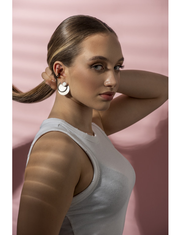 Matte black 5 mm double stainless steel ear cuff with modern matte finish.