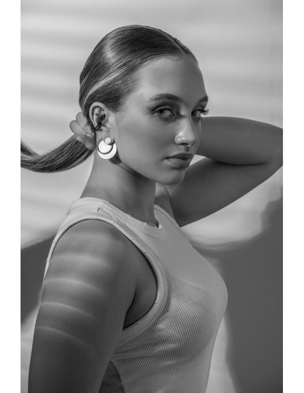 Matte black 5 mm double stainless steel ear cuff with modern matte finish.