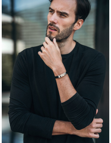 Men's leather bracelet for engraving