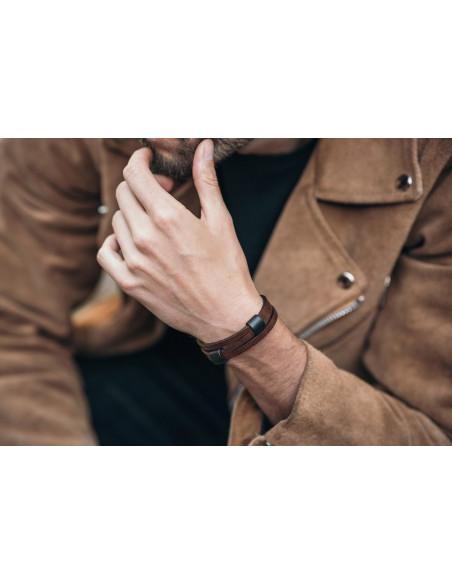 Men's brown leather bracelet with matte black elements