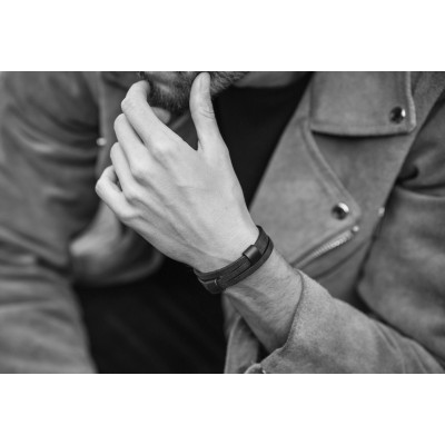 Men’s matte black leather bracelet with adjustable clasp 2