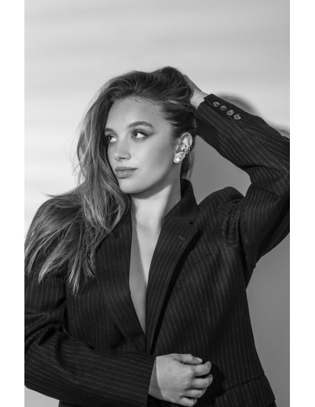 Silver 2.5 mm stainless steel ear cuff with polished finish.