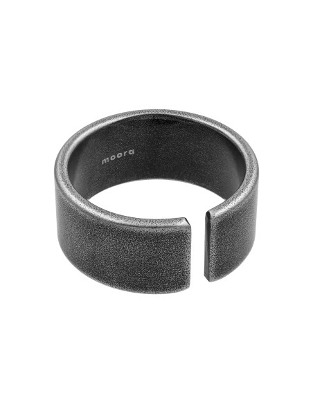 Men’s matte stainless steel ring with a simple, elegant satin finish.
