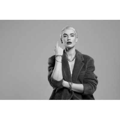 Stainless steel bracelet with three chain strands 2