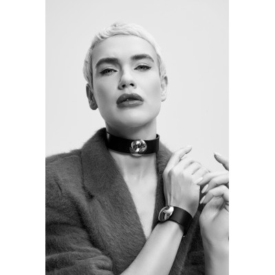 Black leather bracelet with gold-plated stainless steel half-sphere 2