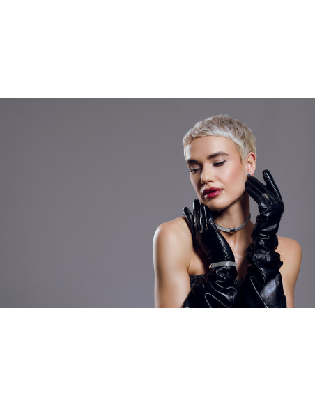 Silver stainless steel choker necklace with a shiny polished finish.