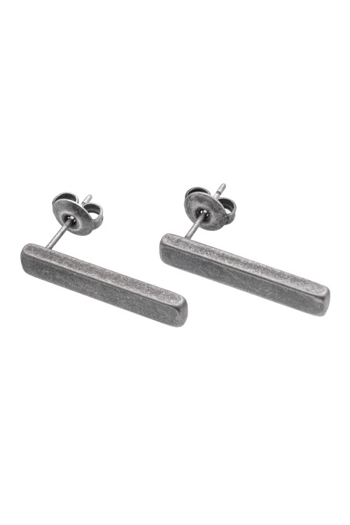 Delicate earrings in aged silver – minimalist design