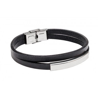 Black leather bracelet with engraving and silver stainless steel plate – sleek, modern, and personal.