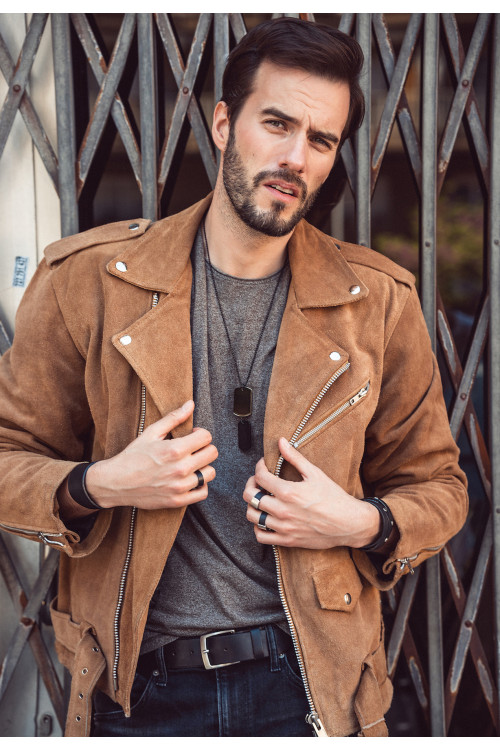 Black stainless steel dog tag with engraving – personalized, bold accent