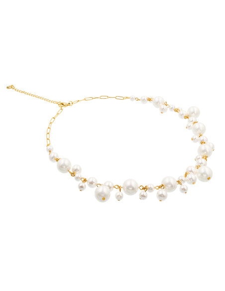 Gold-plated shell pearl necklace displayed with elegant packaging