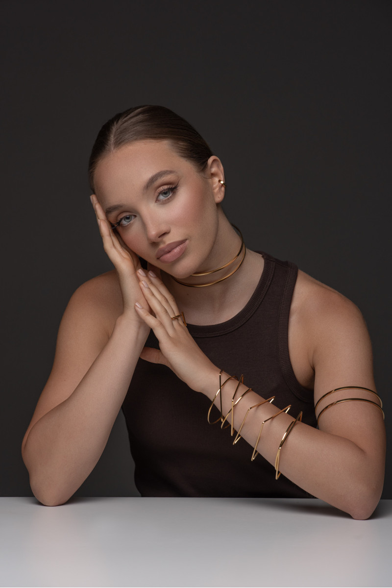 Gold delicate square stainless steel bangle bracelet