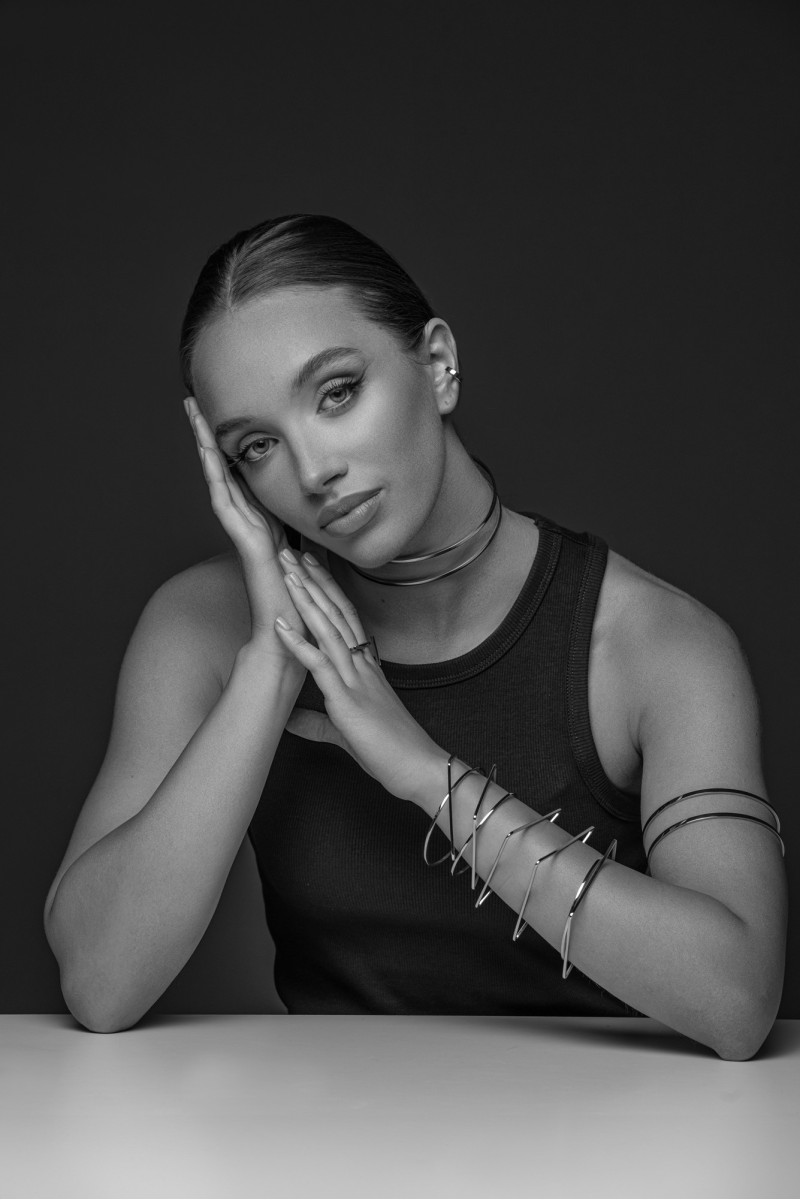 Silver delicate triangle stainless steel bangle bracelet