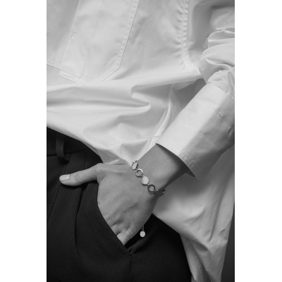 Delicate and subtle stainless steel bracelet 2