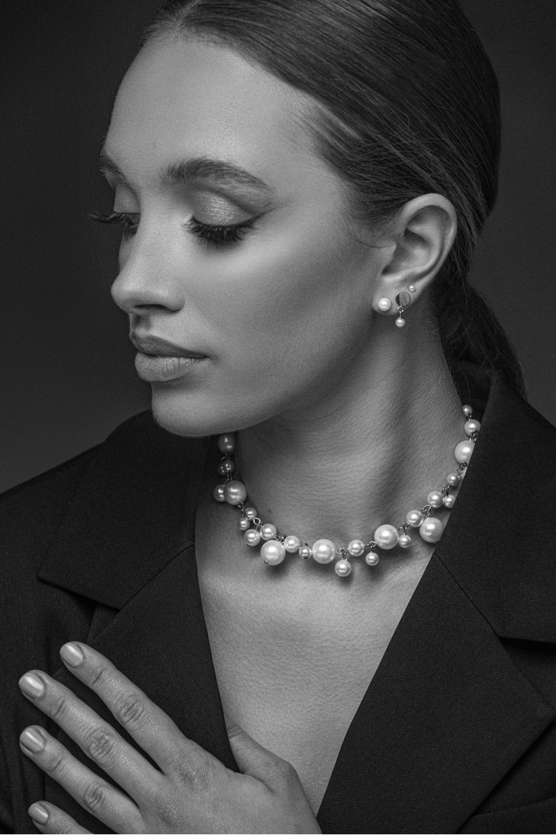 Shell pearl necklace with silver stainless steel