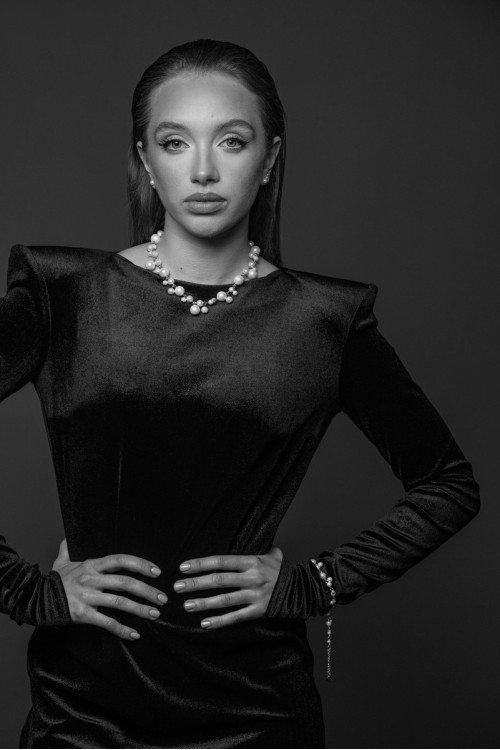 Shell pearl necklace with silver stainless steel