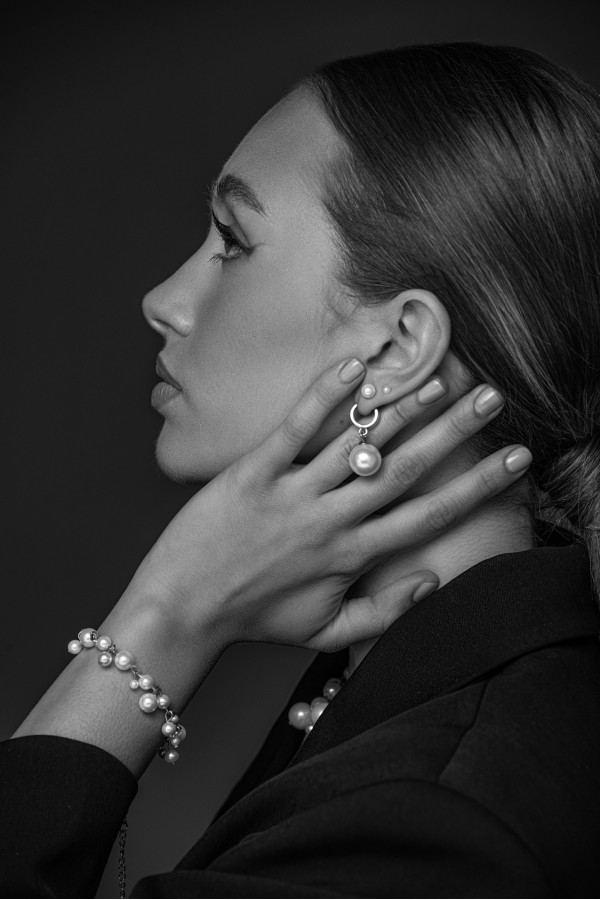 Silver hoop earrings with shell pearl 14 mm made of sterling silver 2
