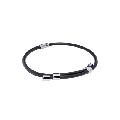 Adjustable leather necklace with a silver stainless steel element