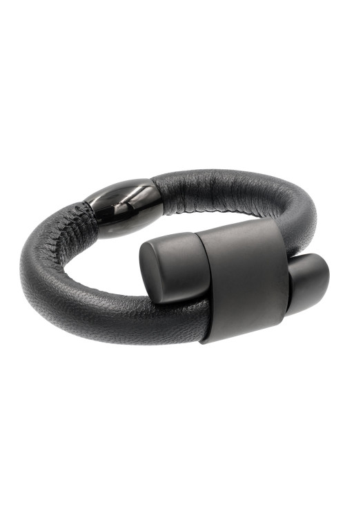 Adjustable leather bracelet with stainless steel | moora.eu