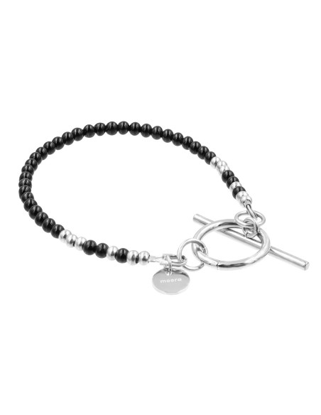 Delicate bracelet made of onyx and silver beads
