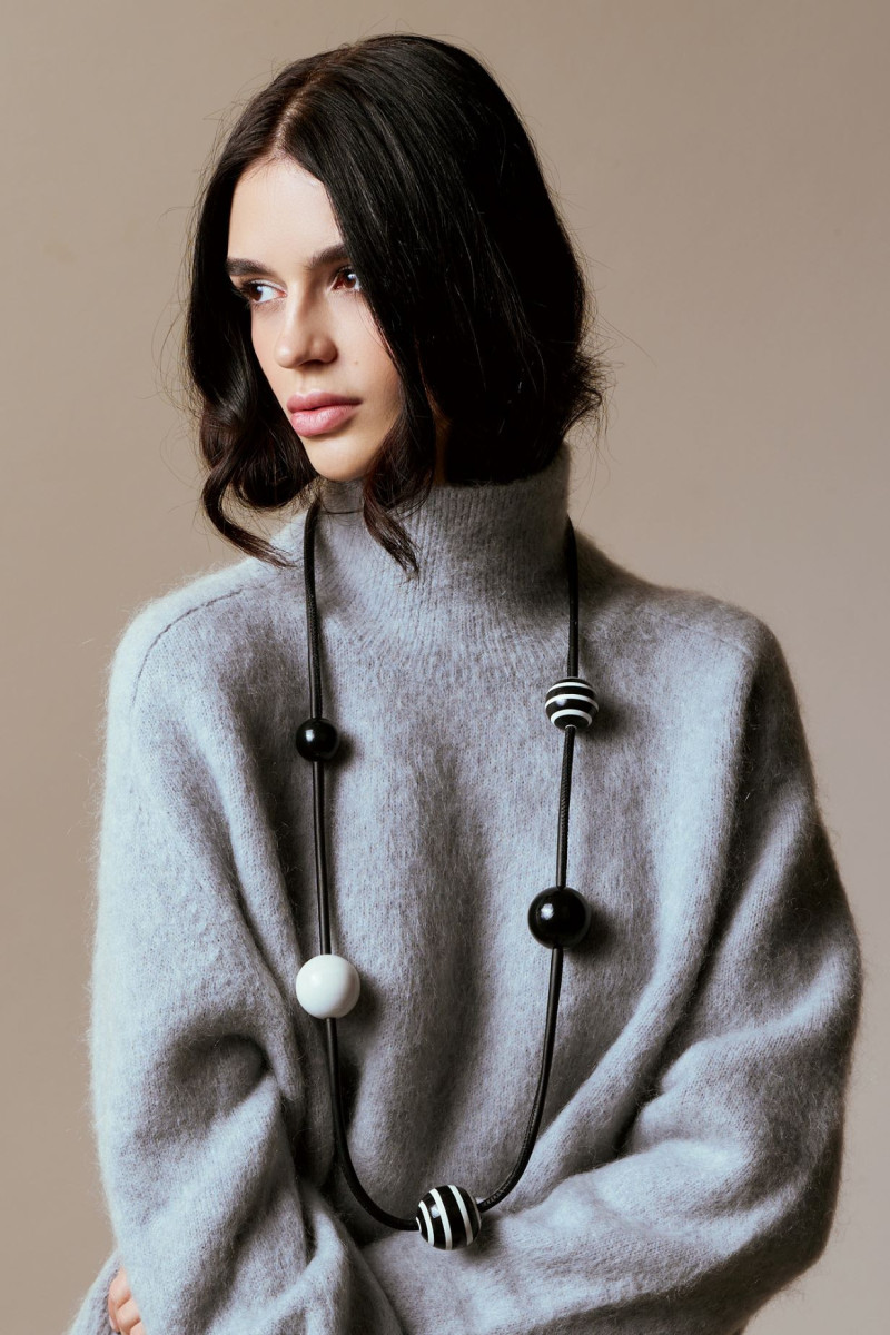 Handmade leather necklace with decorative spheres | moora.eu