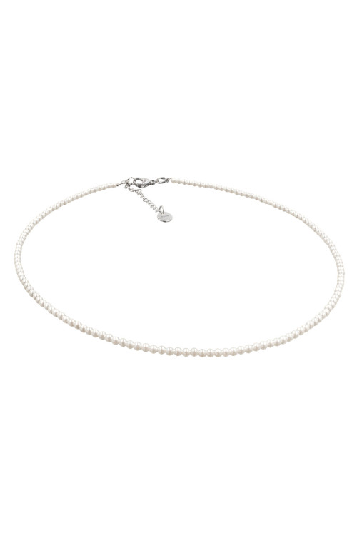 Small pearl necklace with lobster clasp
