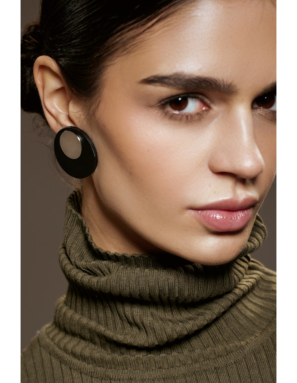 Minimalist leather earrings with satin stainless steel