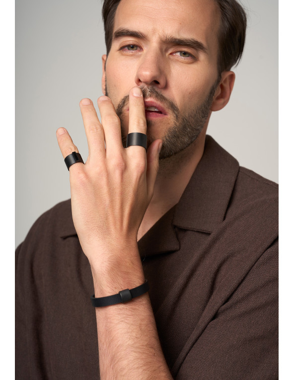 Men's black modern stainless steel signet ring