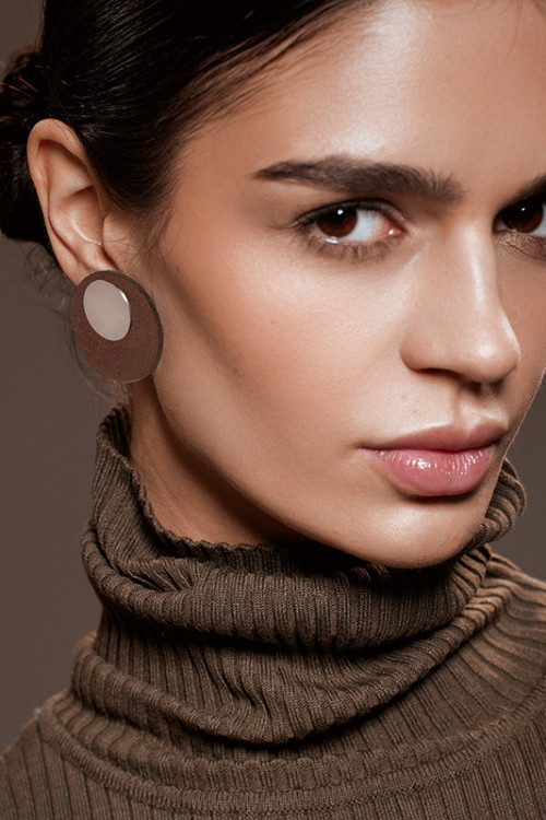 Hoop earrings made of leather and stainless steel - modern design