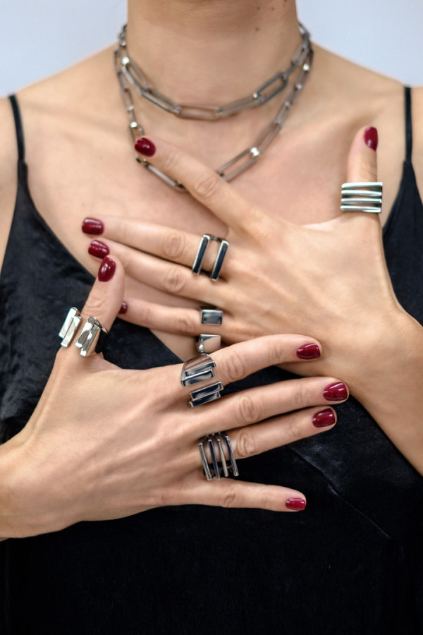 Modern stainless steel ring in silver color 2