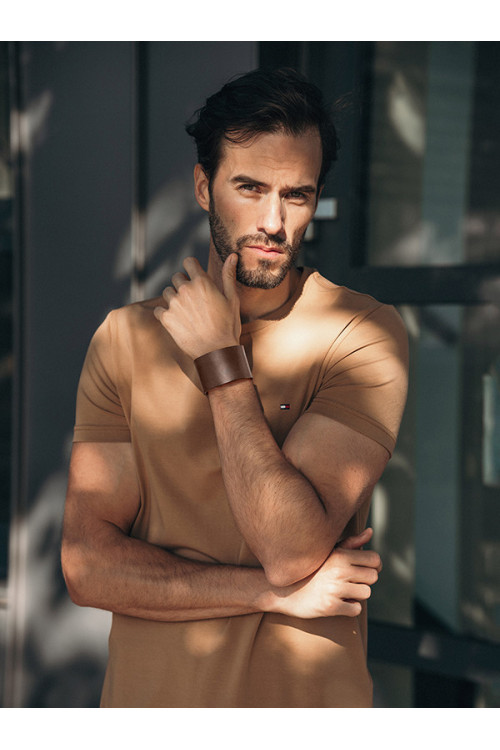 Brązowa szeroka bransoleta ze skóry oraz starzonej stali