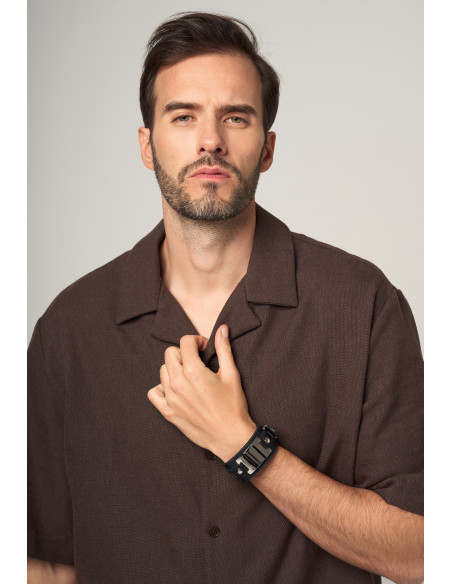 Men's black eco-leather bracelet with an engraving panel.