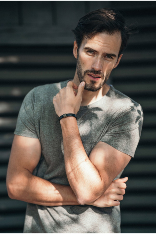 Men’s leather bracelet with stainless steel element | moora.eu