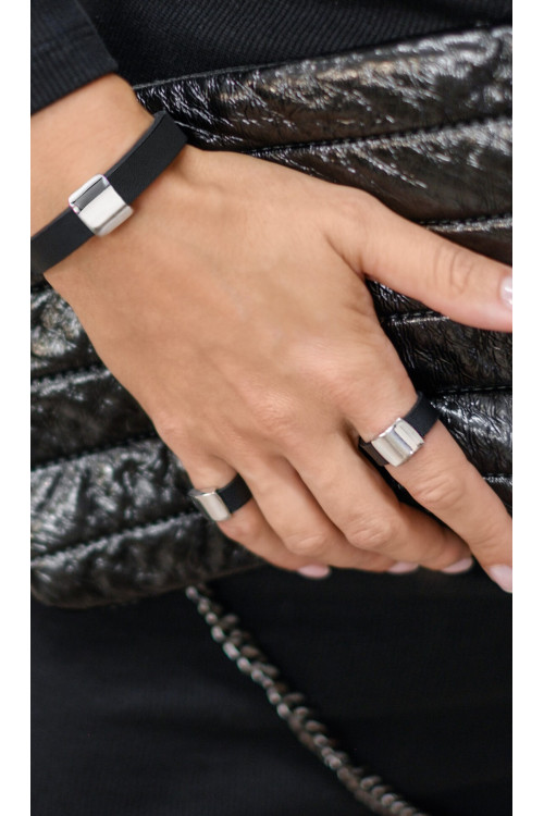 Black Leather Bracelet with Shiny Steel Accent – Timeless Style