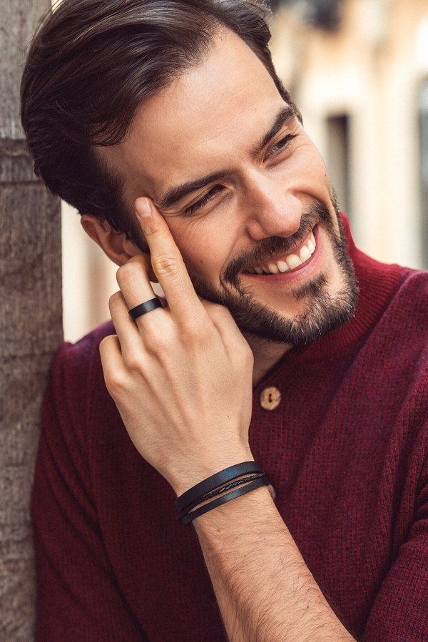 Men’s black leather bracelet with watch-style black clasp 2