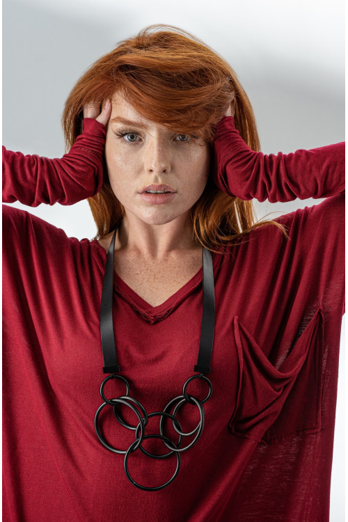 Long Black Circle Necklace – Leather and Stainless Steel | moora.eu