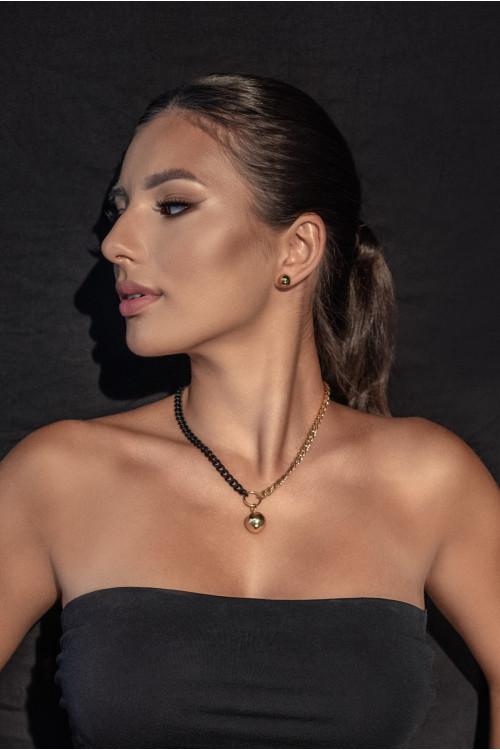 Short gold-plated stainless steel necklace with a sphere – elegant