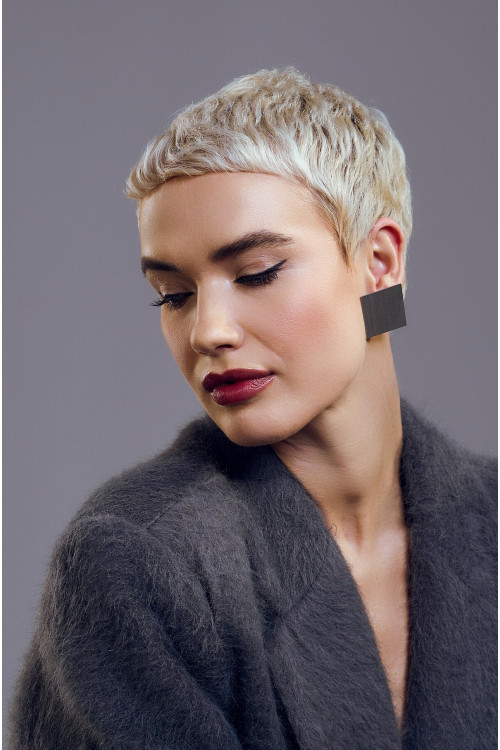 Satin stainless steel square earrings | moora.eu