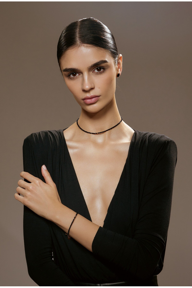 Delicate bracelet made of onyx stones and decorative beads