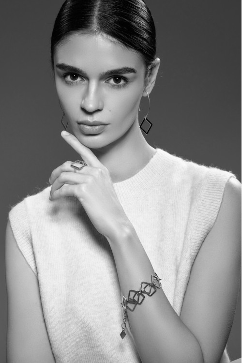 Long square earrings in sterling silver 925 | moora.eu