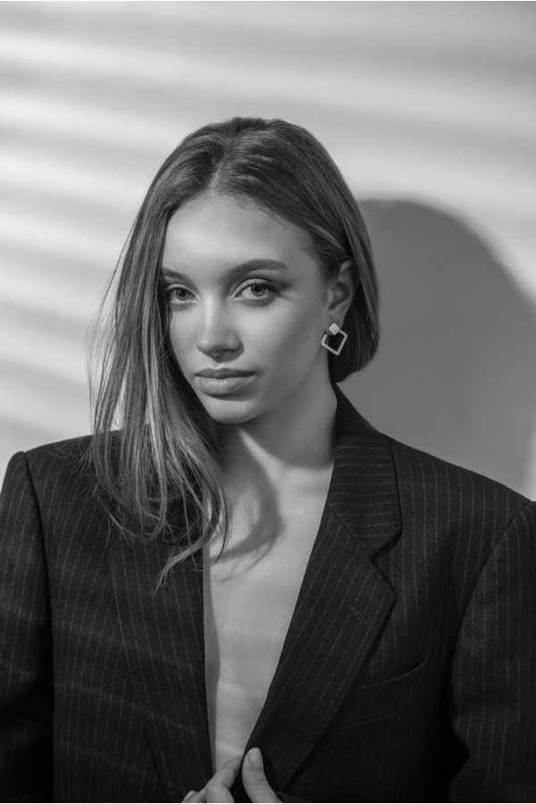 2-in-1 silver square earrings – a large and a small square made of shiny stainless steel 2