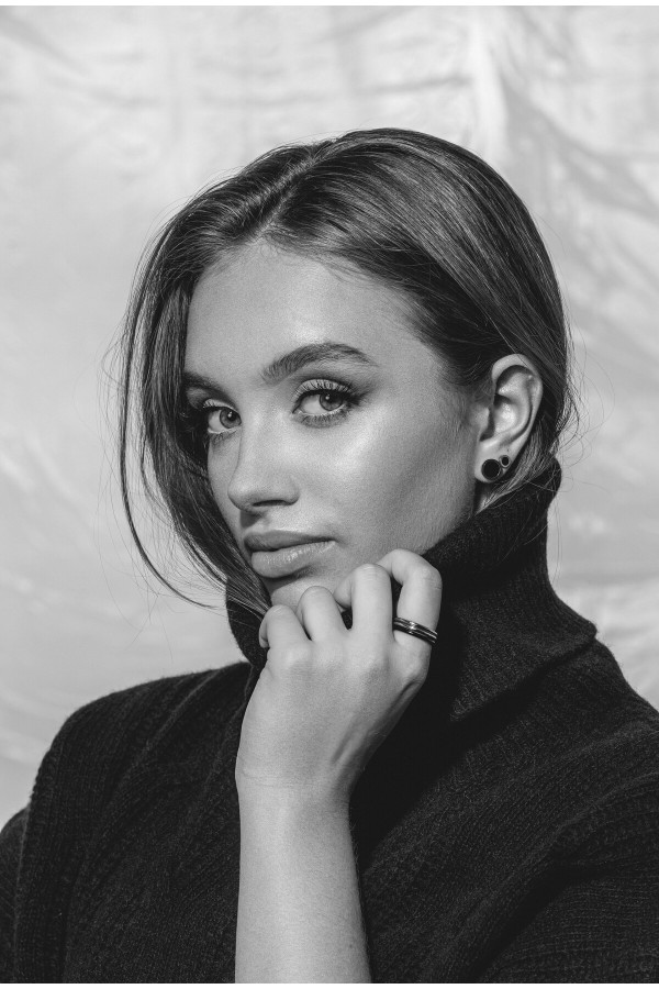 Stainless steel earring set in silver and black – elegant minimalist jewelry 2