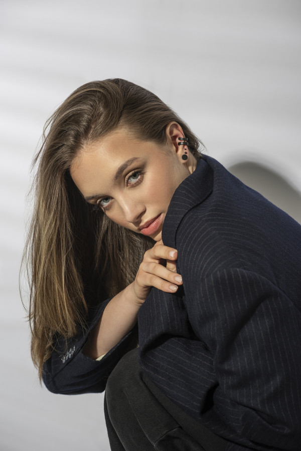 Set of black stud earrings, 7 and 20 mm | moora 2