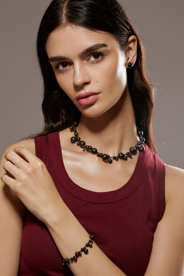 Set of gold beaded bracelets | stainless steel | moora.eu 2