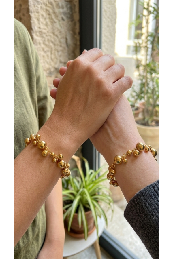 Set of gold beaded bracelets | stainless steel | moora.eu 2