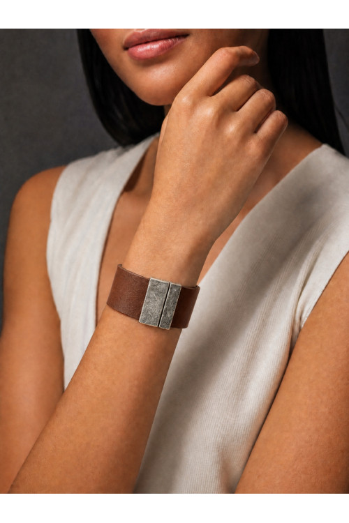 Brown leather bracelet with an antique-finish stainless steel clasp