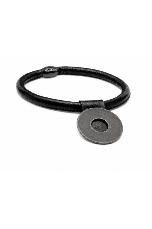 Leather choker with a matt steel ring | handmade | moora.eu