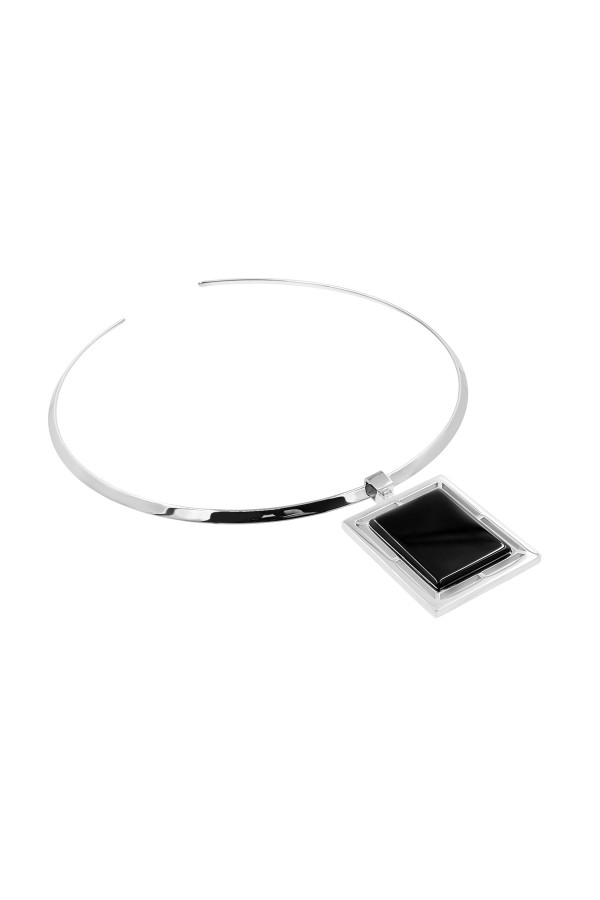 Necklace with a large natural onyx stone - classic design | moora.eu